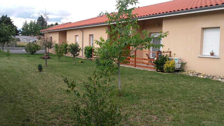 appartement location vacances roques